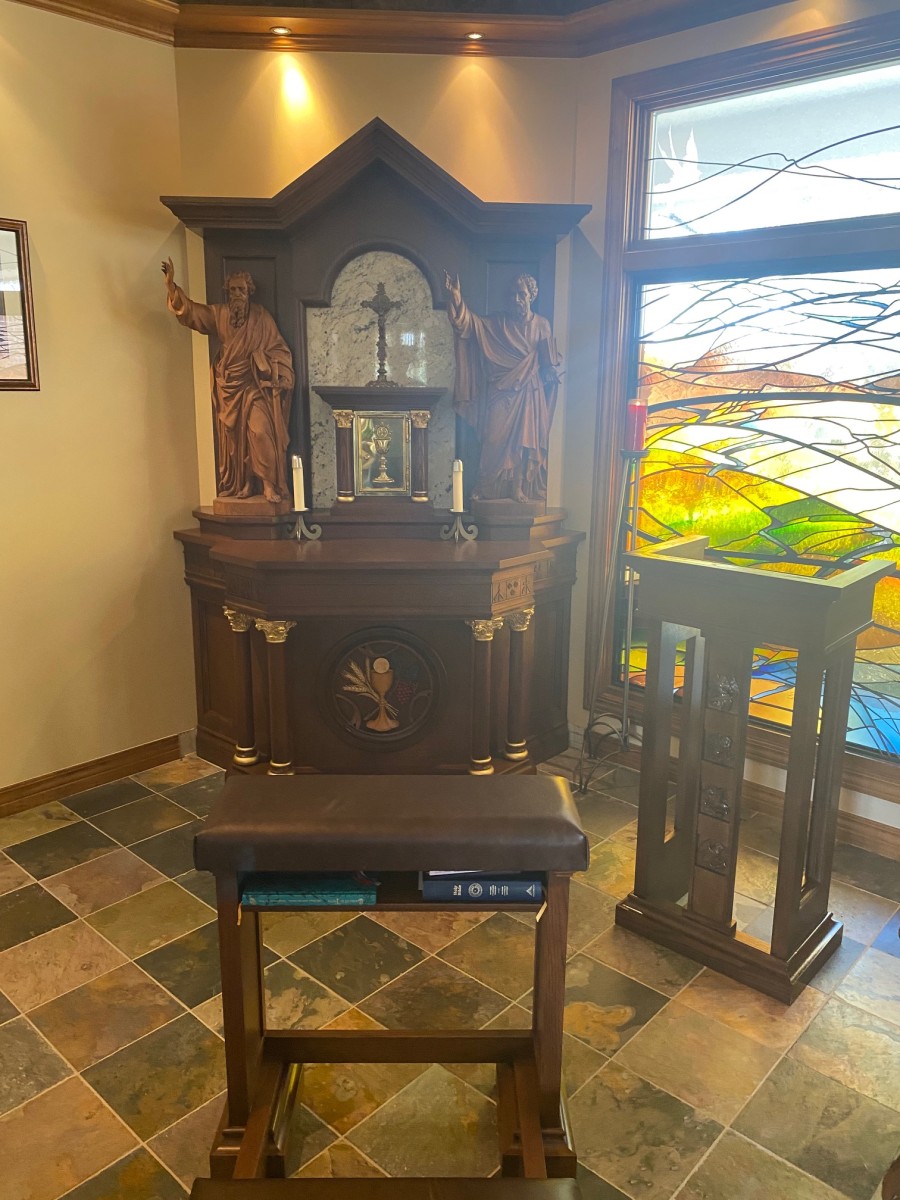 Private Chapel Altar Ambo Prei Deiu 