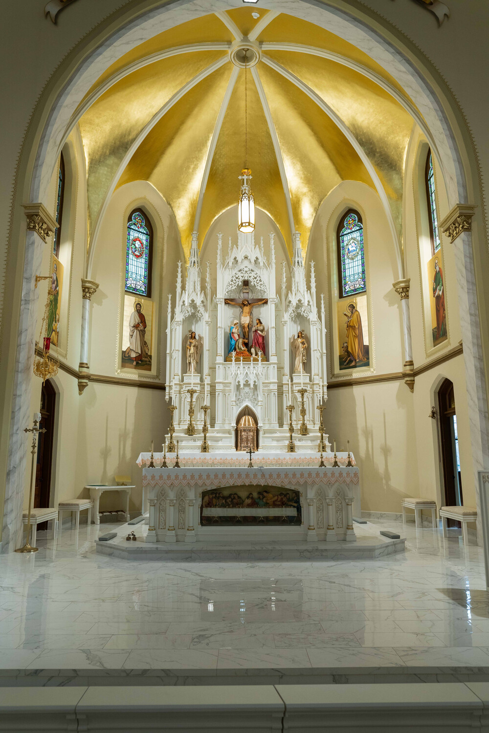 Andale Back Altar