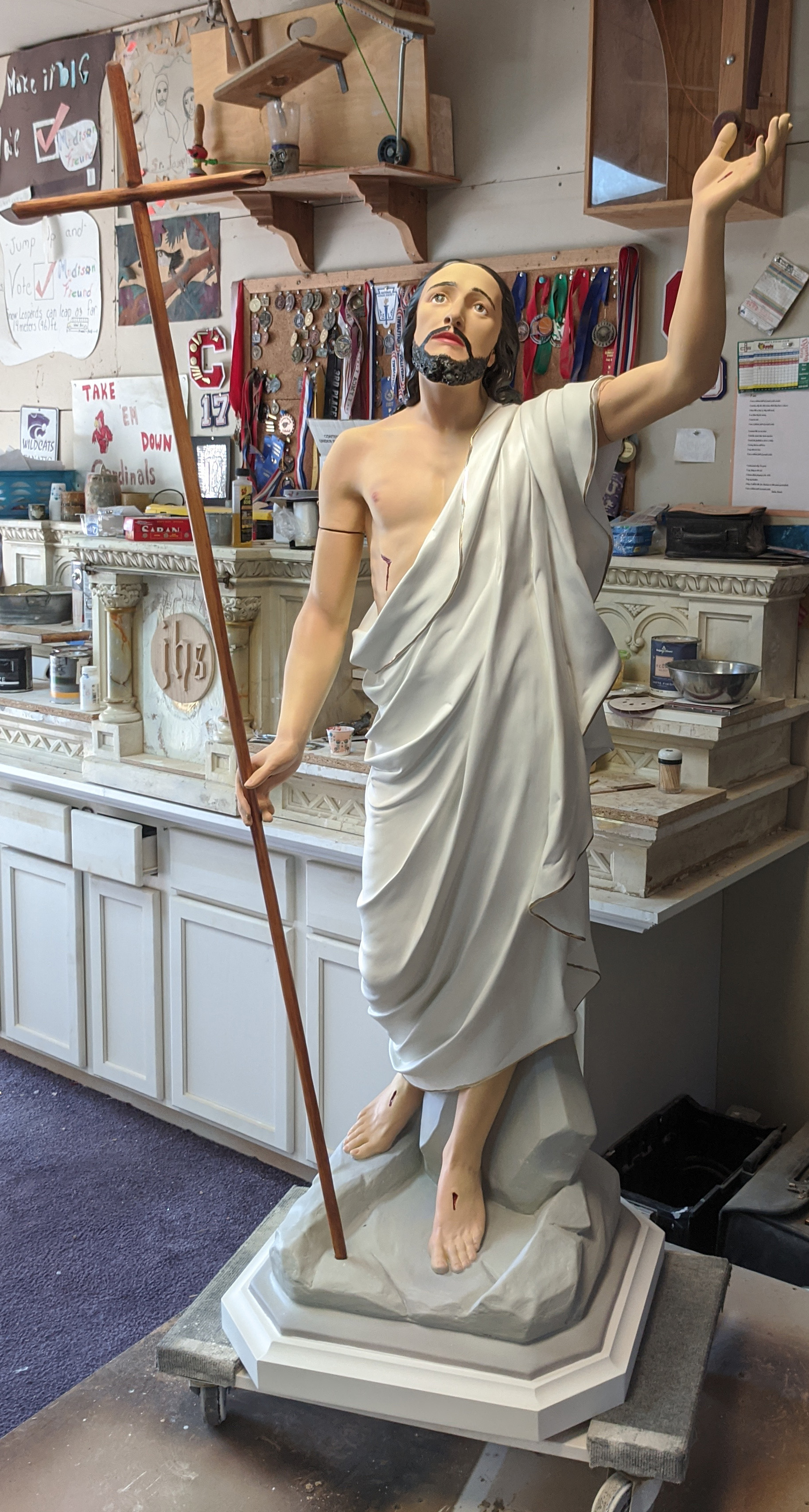 Risen Christ Statue